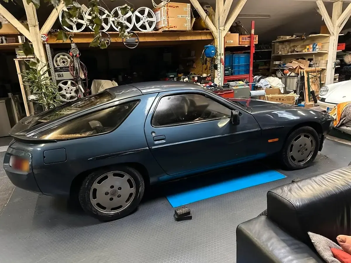 Brugt Porsche 928 302 HK (222 kW) 1982 Blå Coupe