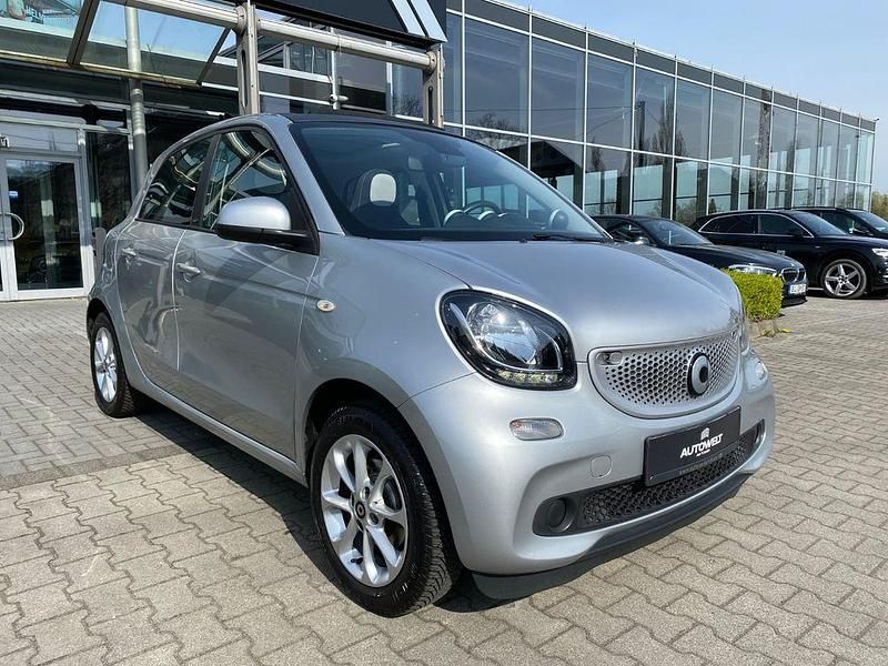 Second-hand Smart ForFour Passion 71 CP (52 kW) 2015 Argintiu Hatchback