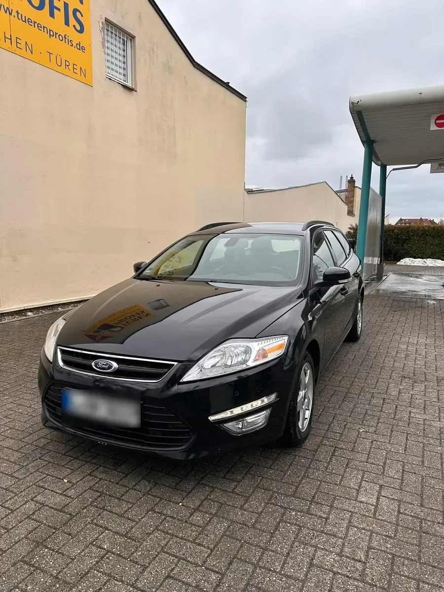 Second-hand Ford Mondeo 160 CP (117 kW) 2013 Negru Break