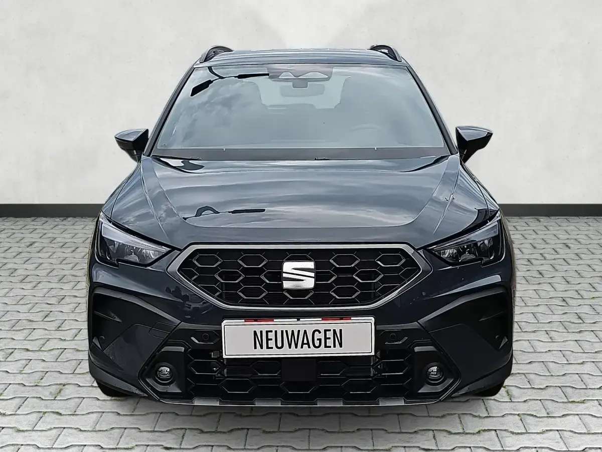 Neu Seat Arona Style 95 PS (69 kW) 2026 Blau SUV