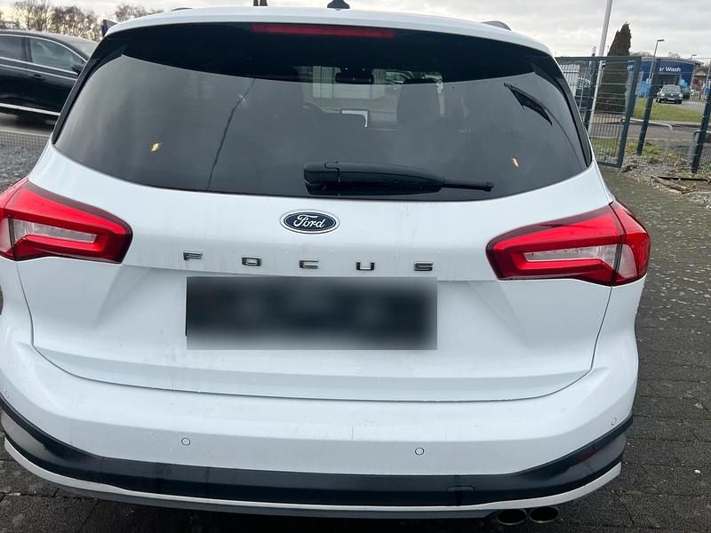 Gebraucht Ford Focus 150 PS (110 kW) 2020 Weiß Kombi