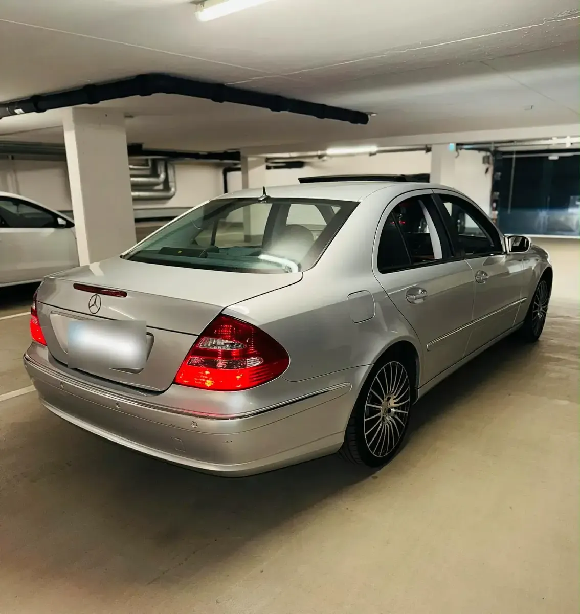 Gebraucht Mercedes E280 231 PS (169 kW) 2005 Silber Limousine