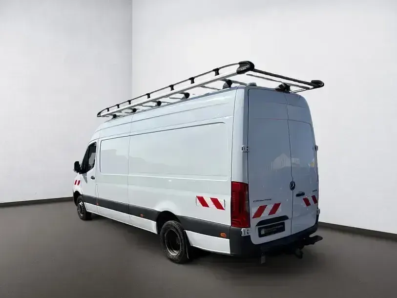 Gebraucht Mercedes Sprinter 190 PS (139 kW) 2021 Arktikwei Van