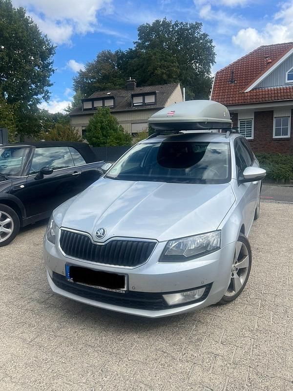 Silber Gebraucht 2014 Skoda Octavia Kombi | 4.800 € (Fairer Preis) - Bild 1/4