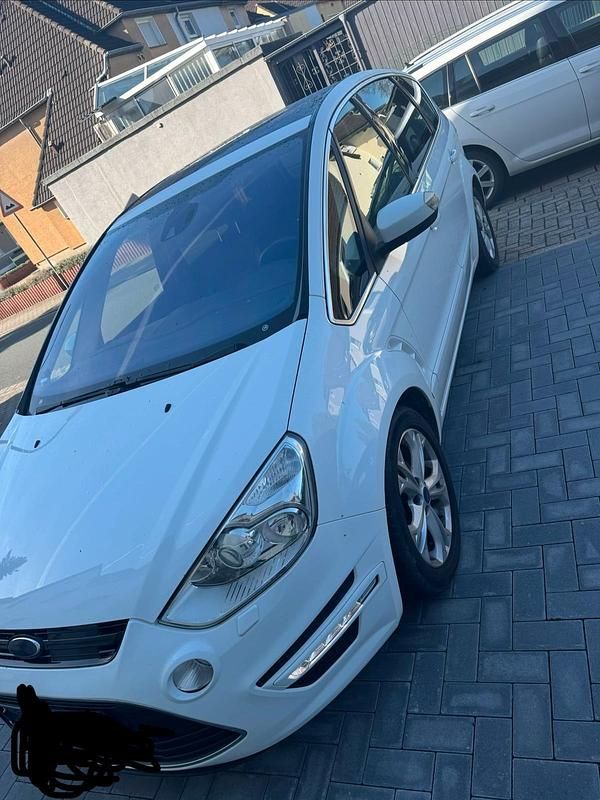 Gebraucht Ford S-MAX Titanium 163 PS (119 kW) 2014 Weiß Van / Kleinbus