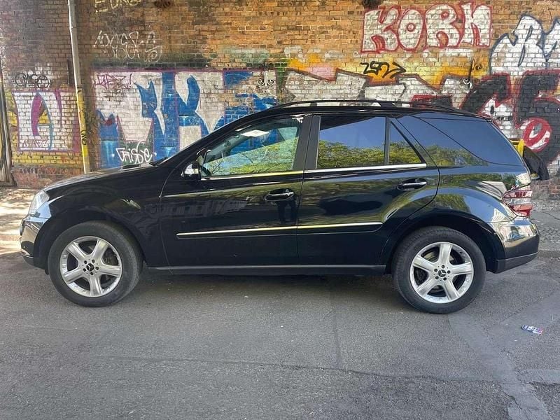 Gebraucht Mercedes ML350 272 PS (200 kW) 2005 SUV