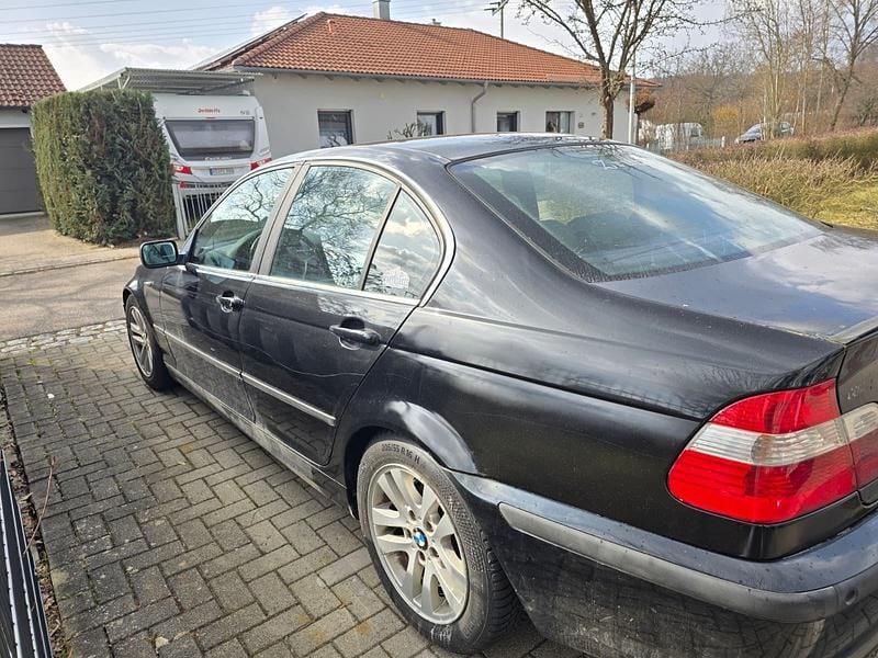 Gebraucht BMW 318 143 PS (105 kW) 2004 Schwarz Limousine