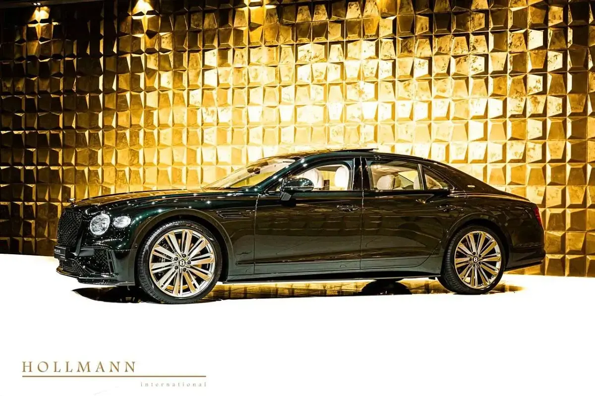 Gebraucht Bentley Flying Spur 790 PS (581 kW) 2025 Grün Limousine