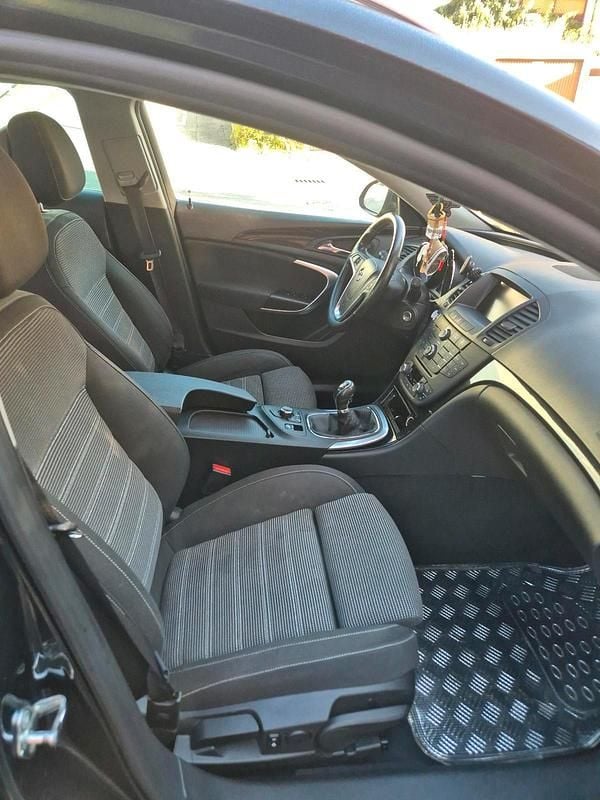 Gebraucht Opel Insignia 160 PS (117 kW) 2012 Schwarz Kombi