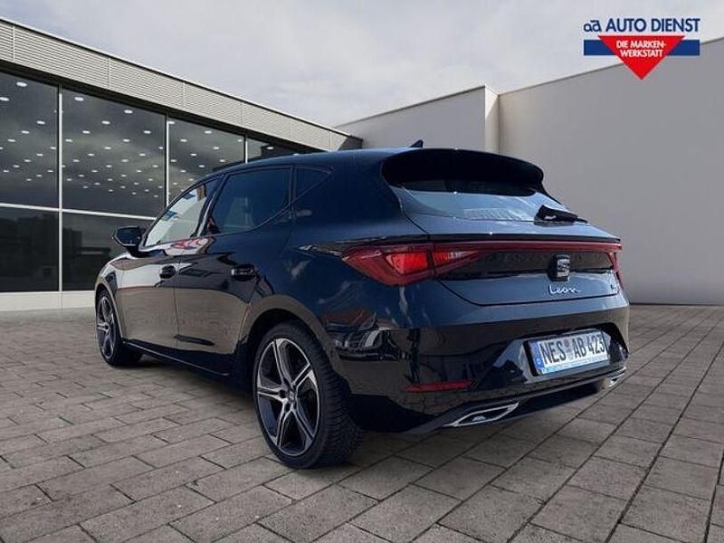 Gebraucht Seat Leon FR 150 PS (110 kW) 2021 Mitternachtsschwarz (metallic) Limousine