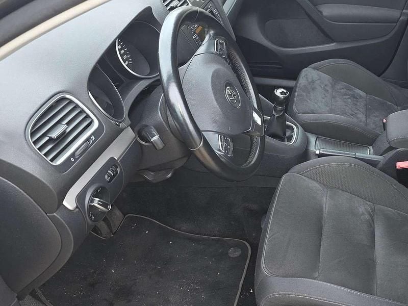 Second-hand VW Golf VII Highline 160 CP (117 kW) 2012 Negru Hatchback