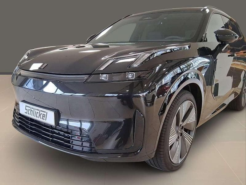 Gebraucht Lynk & Co 08 349 PS (256 kW) 2025 Sparkling black (metallic) SUV