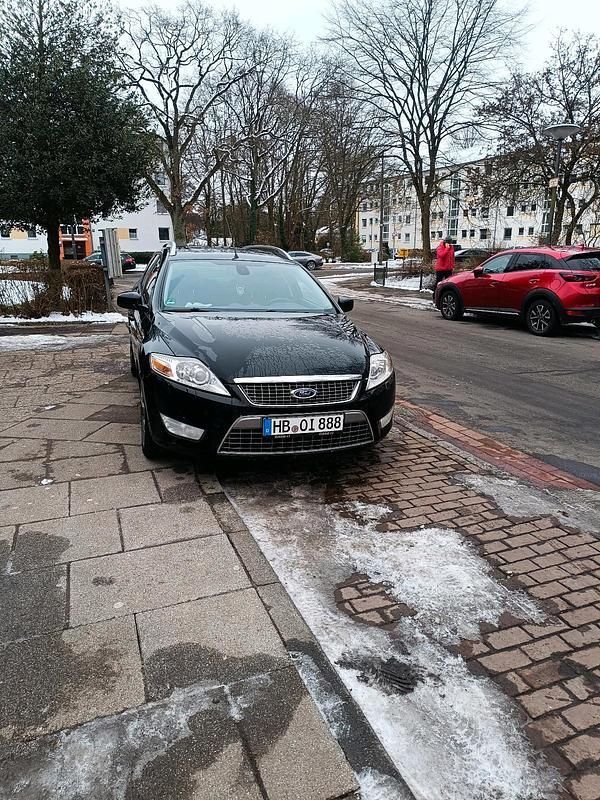 Schwarz Gebraucht 2010 Ford Mondeo Kombi | 3.800 € (Teuer) - Bild 1/4