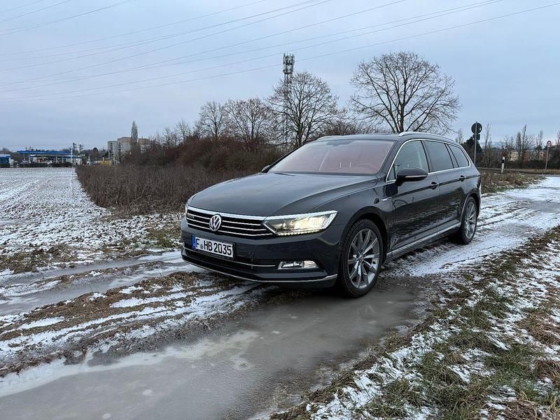 Gebraucht VW Passat Highline 239 PS (175 kW) 2017 Grau Kombi