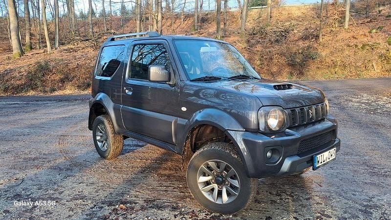 Gebraucht Suzuki Jimny Club 84 PS (61 kW) 2017 Grau SUV