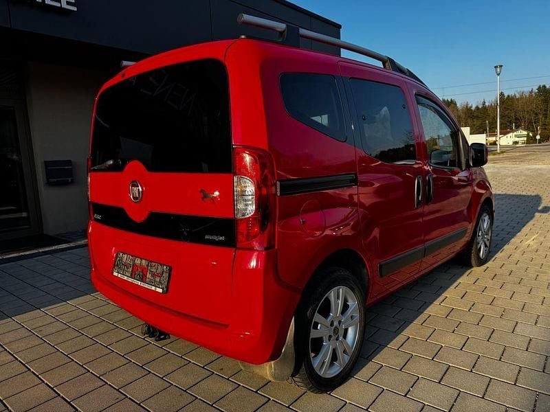 Gebraucht Fiat Qubo Easy 95 PS (69 kW) 2012 Rot Van / Kleinbus