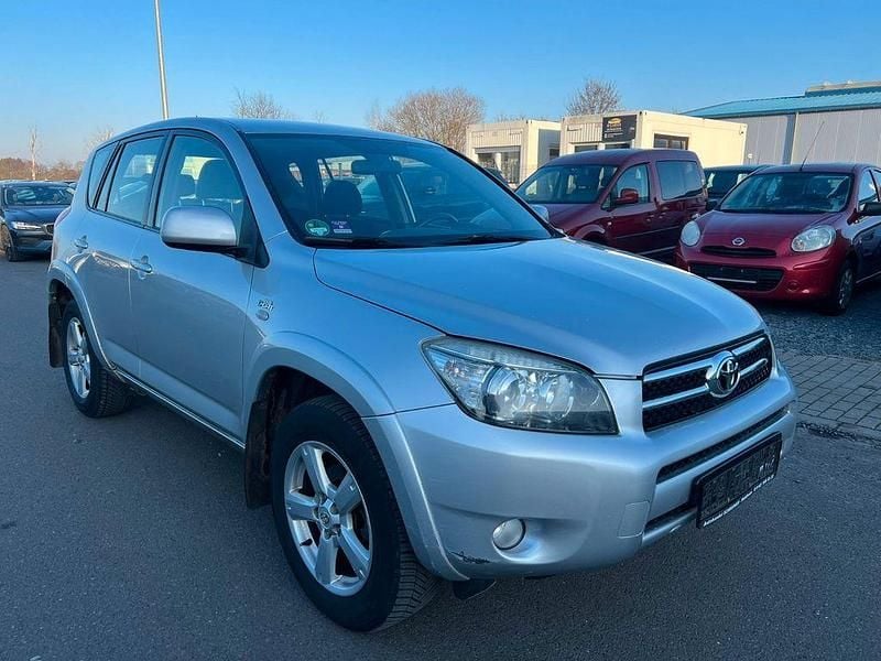 Silber Gebraucht 2006 Toyota RAV4 Sol SUV | 3.990 € (Fairer Preis) - Bild 1/4
