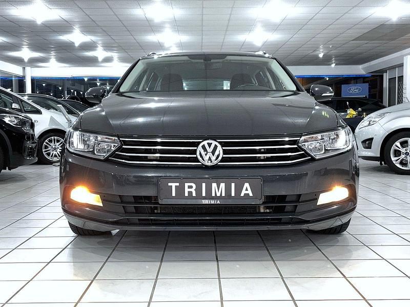 Gebraucht VW Passat 150 PS (110 kW) 2014 Uranograu Kombi