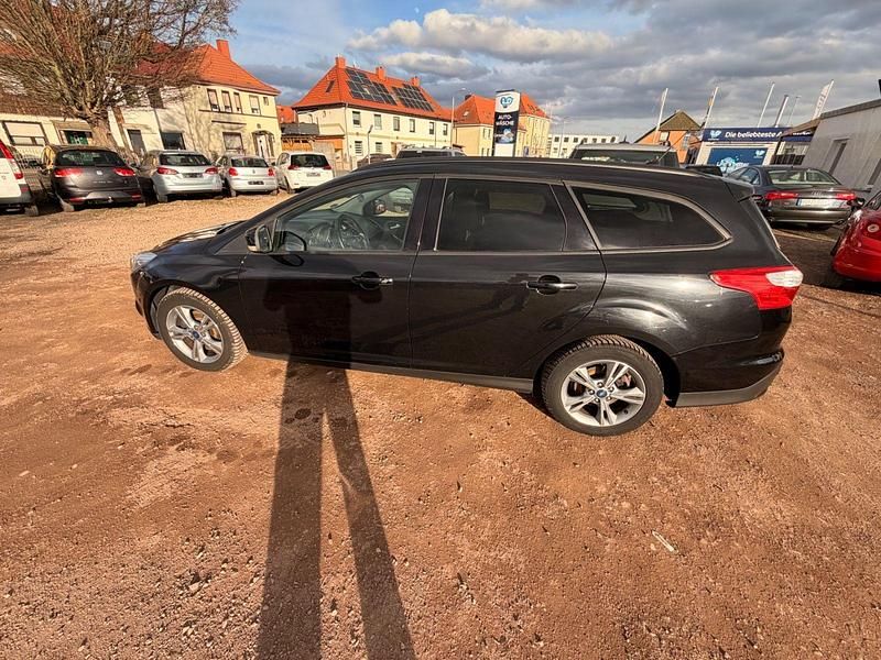 Gebraucht Ford Focus SYNC Edition 140 PS (102 kW) 2014 Schwarz Kombi