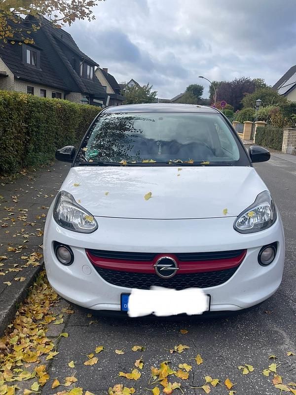 Weiß Gebraucht 2013 Opel Adam Kleinwagen | 6.200 € (Etwas zu teuer) - Bild 1/4