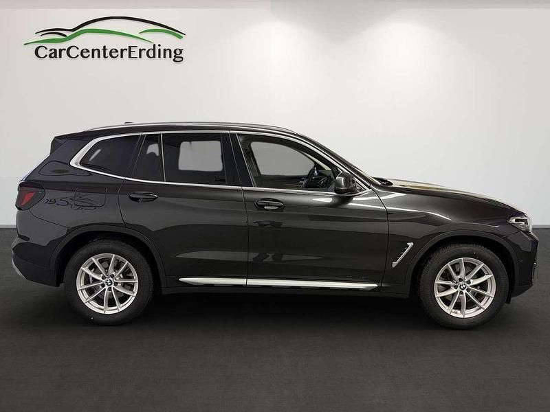 Gebraucht BMW X3 184 PS (135 kW) 2022 Sophistograu brillanteffekt SUV