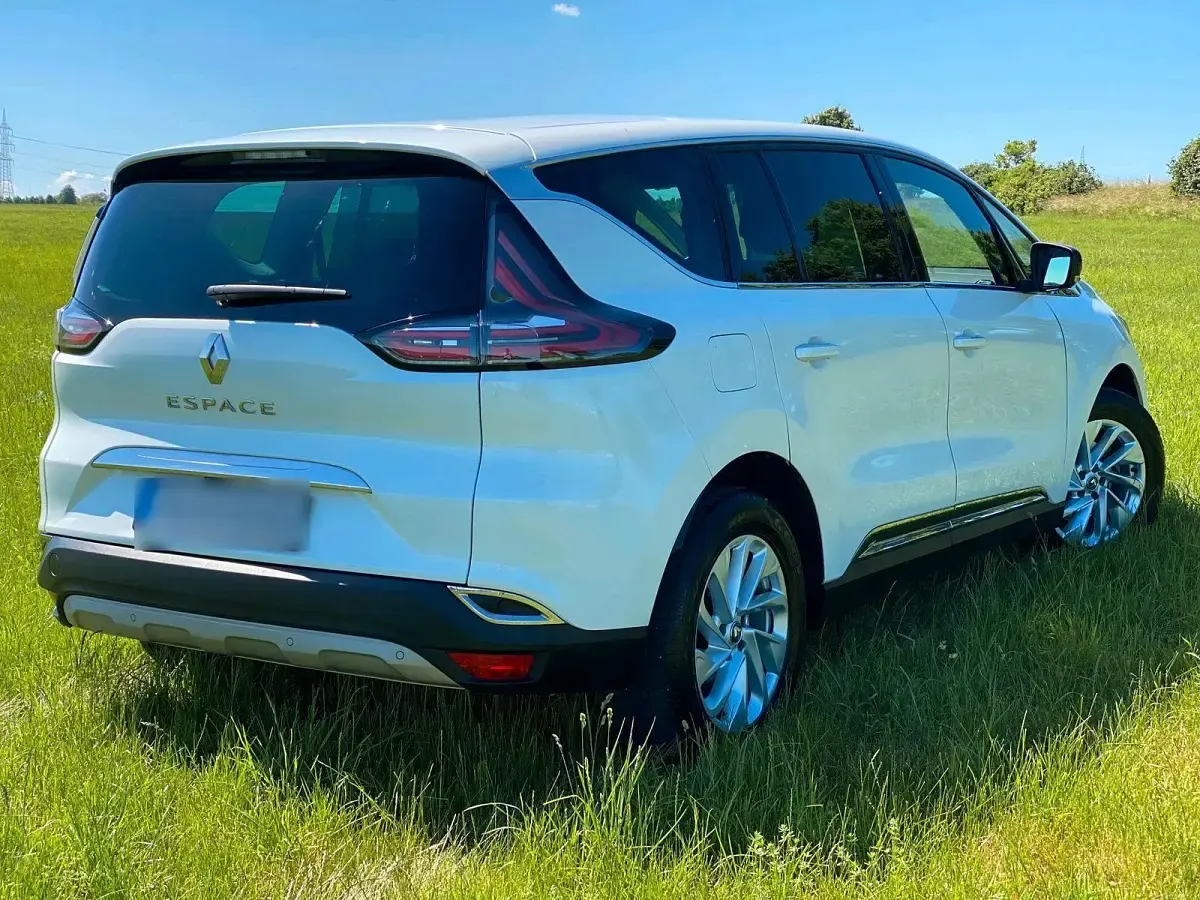 Gebraucht Renault Espace 200 PS (147 kW) 2017 Weiß Van / Kleinbus