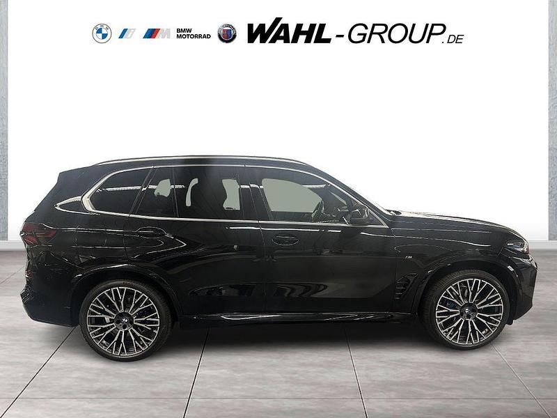 Neu BMW X5 M Sport 298 PS (219 kW) 2025 Schwarz SUV