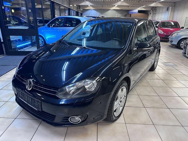 Gebraucht VW Golf Team 105 PS (77 kW) 2010 Schwarz Limousine