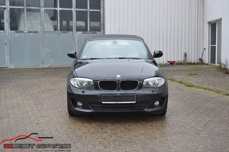 Gebraucht BMW 120 Cabriolet Advantage 177 PS (130 kW) 2011 Schwarz Cabrio