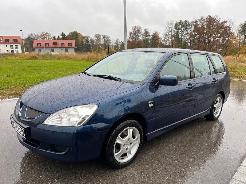 Blau Gebraucht 2004 Mitsubishi Lancer Kombi | 2.400 € (Teuer) - Bild 1/4