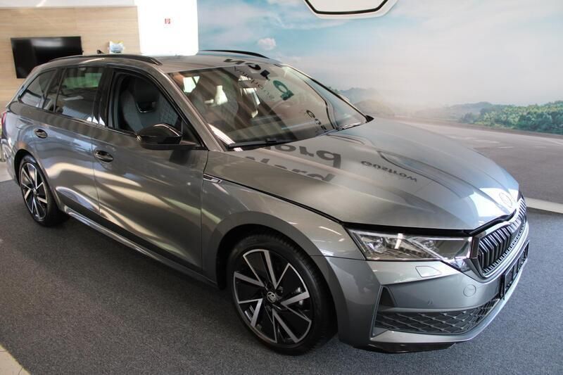 Gebraucht Skoda Octavia SportLine 150 PS (110 kW) 2024 Grau (graphite grau metallic) Kombi