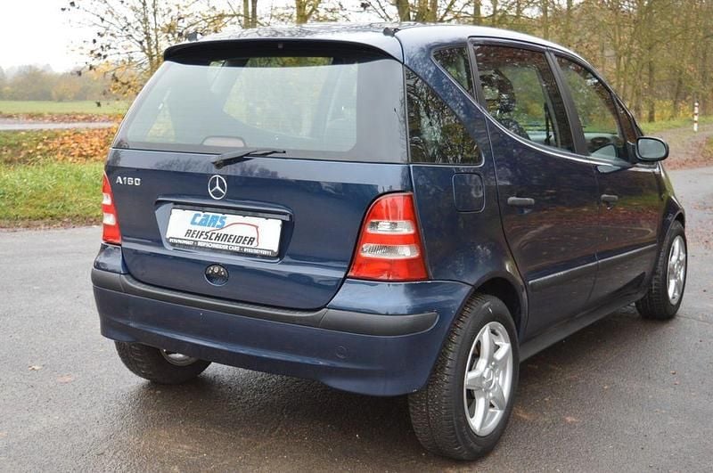 Gebraucht Mercedes A160 Avantgarde 102 PS (75 kW) 2004 Blau Van / Kleinbus
