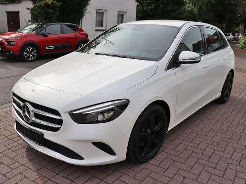 Polarweiss Gebraucht 2020 Mercedes B200 Progressive Van / Kleinbus | 23.680 € (Fairer Preis) - Bild 1/4