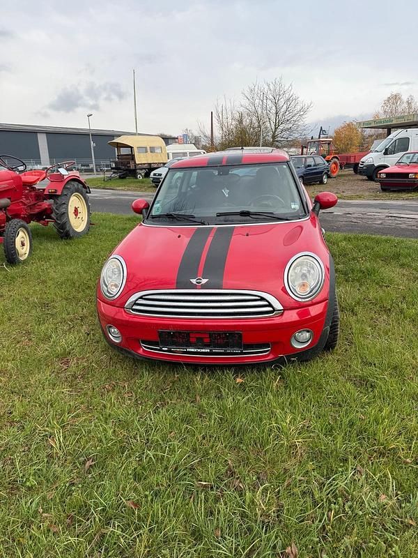 Rot Gebraucht 2010 Mini Cooper Kleinwagen | 4.150 € - Bild 1/3