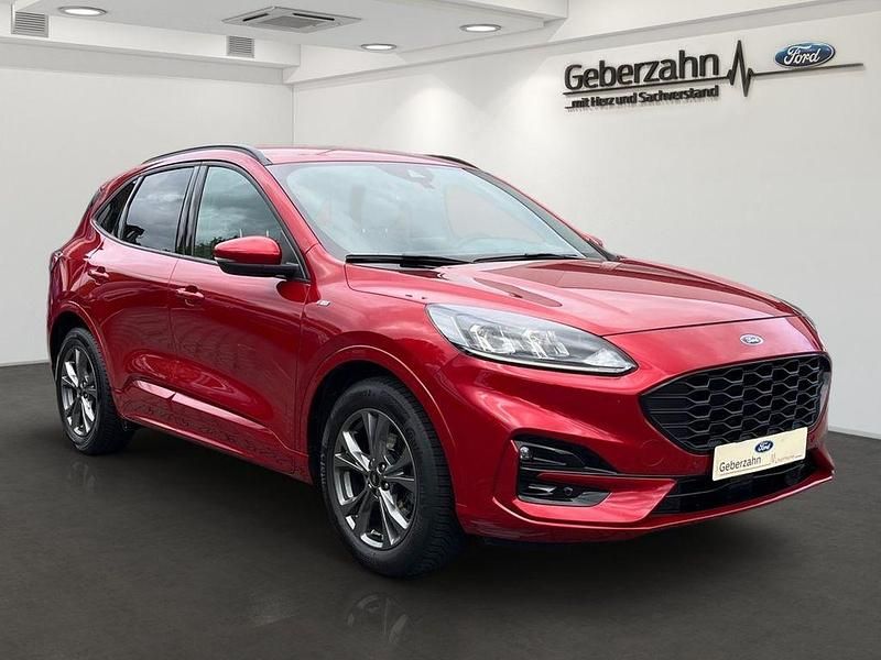 Gebraucht Ford Kuga ST-Line 150 PS (110 kW) 2021 Rot SUV