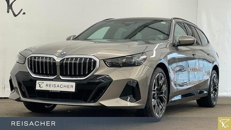 Neu BMW 530e Performance 190 PS (139 kW) 2026 Grau Kombi