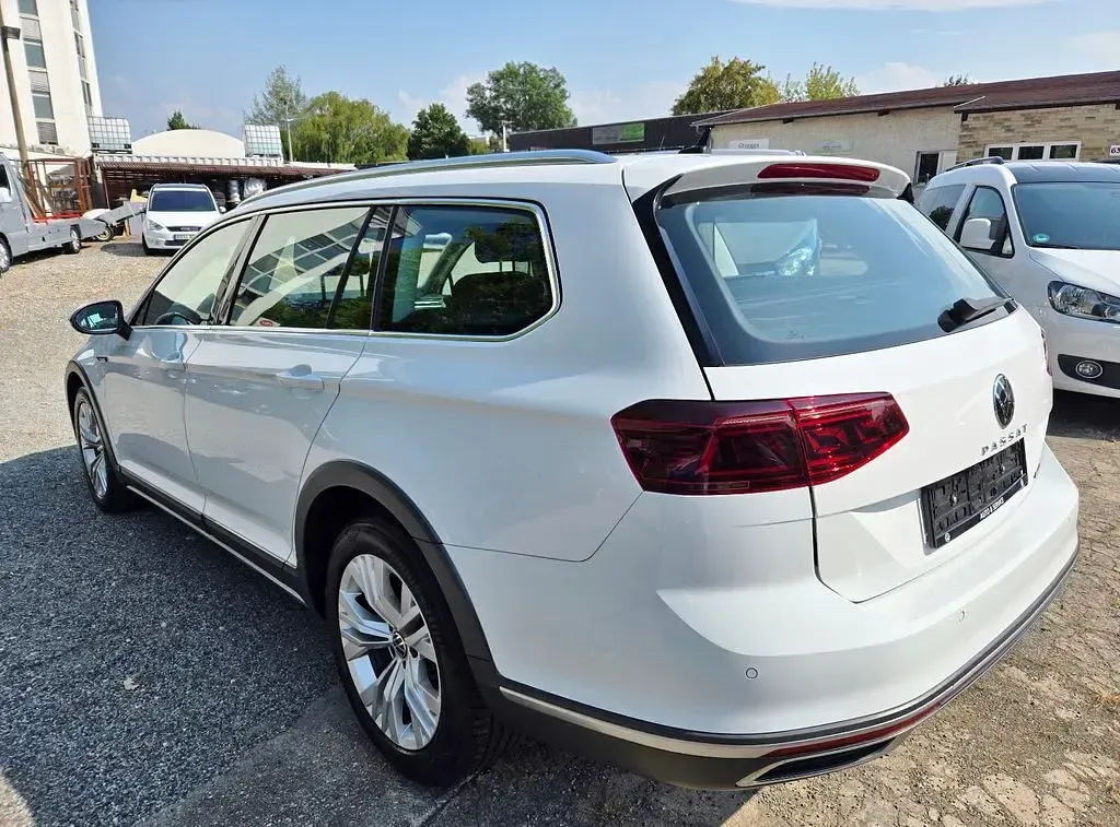 Gebraucht VW Passat Alltrack 200 PS (147 kW) 2021 Weiß Kombi