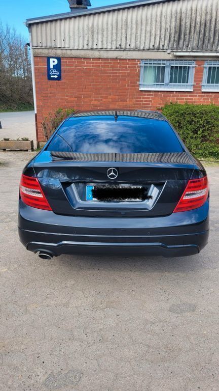 Gebraucht Mercedes 250 204 PS (150 kW) 2013 Schwarz Coupé