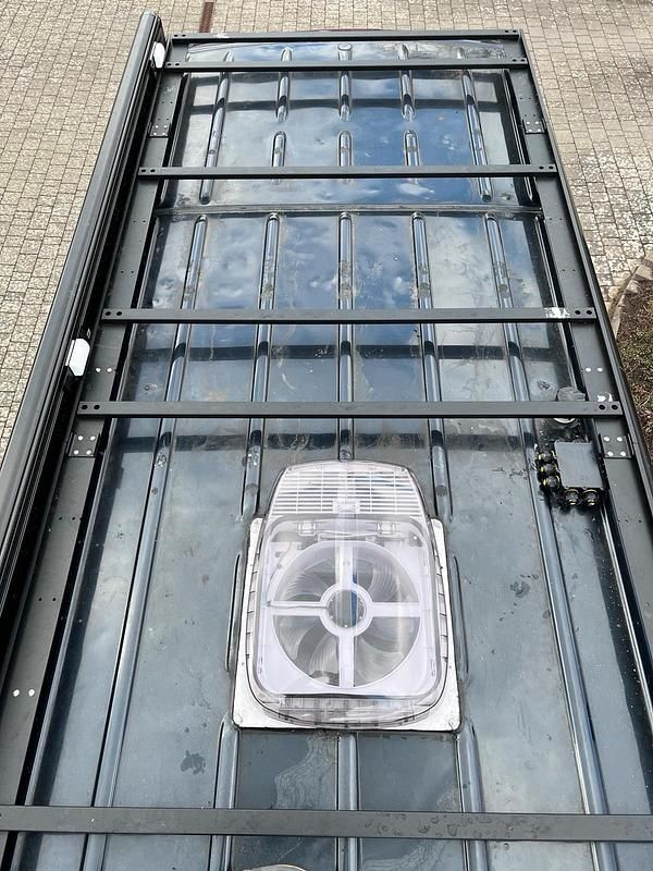 Gebraucht VW Crafter 136 PS (100 kW) 2011 Andere farben Van