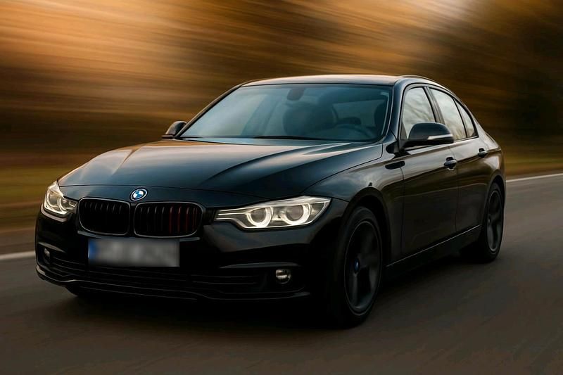 Gebraucht BMW 328 250 PS (183 kW) 2012 Schwarz Limousine
