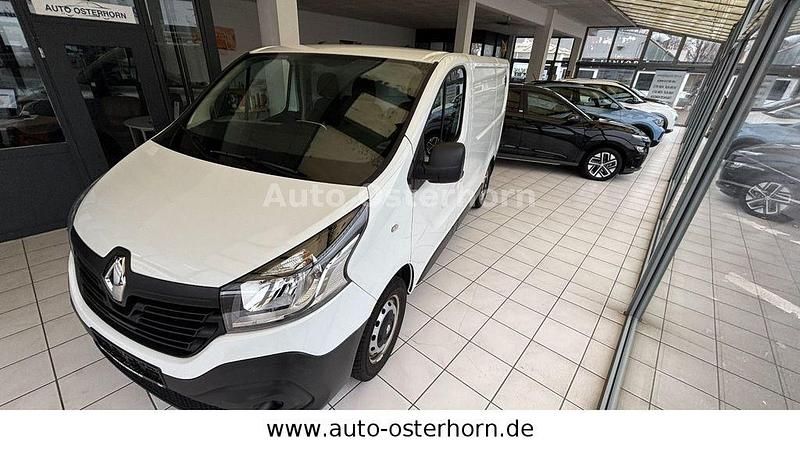 Gebraucht Renault Trafic Komfort 121 PS (88 kW) 2019 Weiß Van / Kleinbus