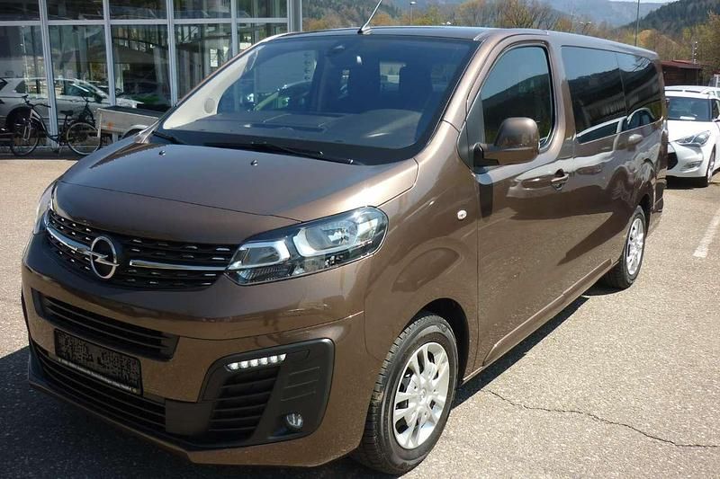 Braun Gebraucht 2020 Opel Zafira Life Selection Van | 24.490 € (Etwas zu teuer) - Bild 1/3