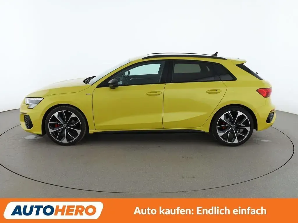 Gebraucht Audi A3 S-Line 190 PS (139 kW) 2023 Gelb Limousine