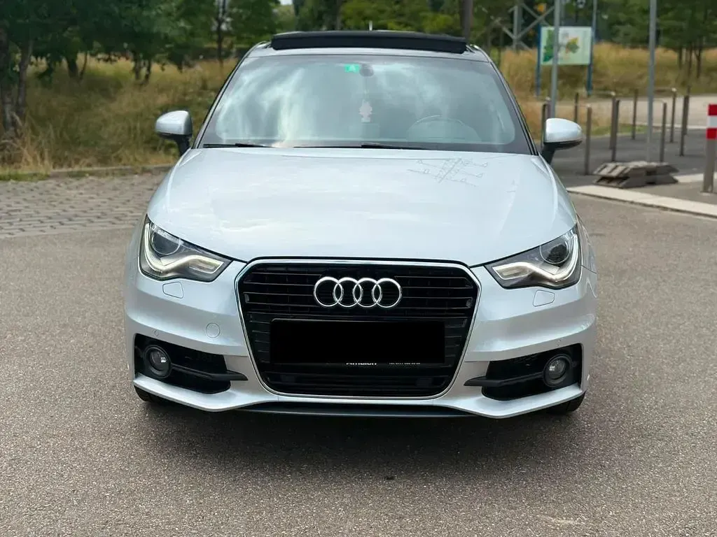 Gebraucht Audi A1 Sportback S-Line 185 PS (136 kW) 2013 Silber Kleinwagen