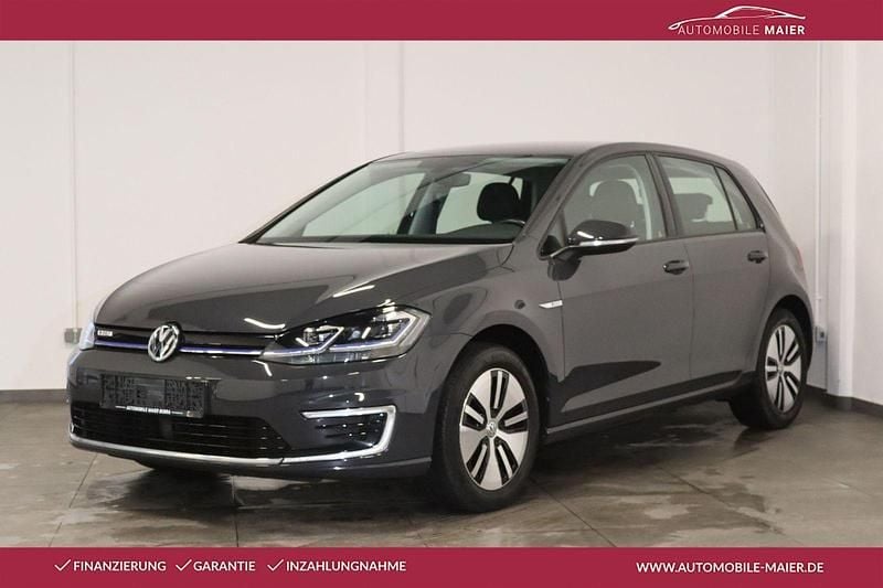 Gebraucht VW Golf 100 kW (136 PS) 2020 Grau Limousine
