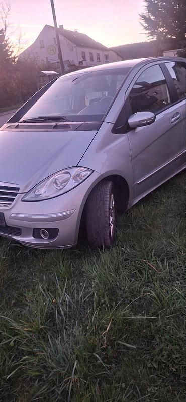 Gebraucht Mercedes A150 95 PS (69 kW) 2005 Silber Kleinwagen
