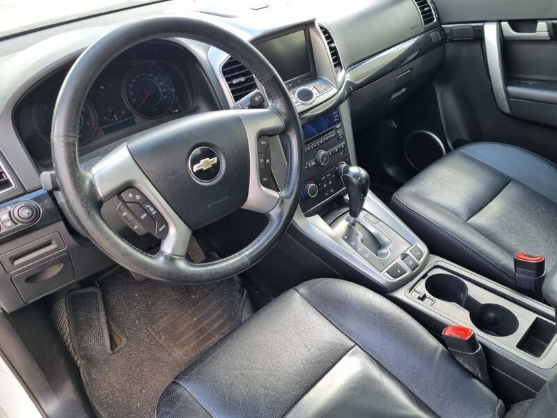 Gebraucht Chevrolet Captiva LTZ 184 PS (135 kW) 2011 Weiß SUV