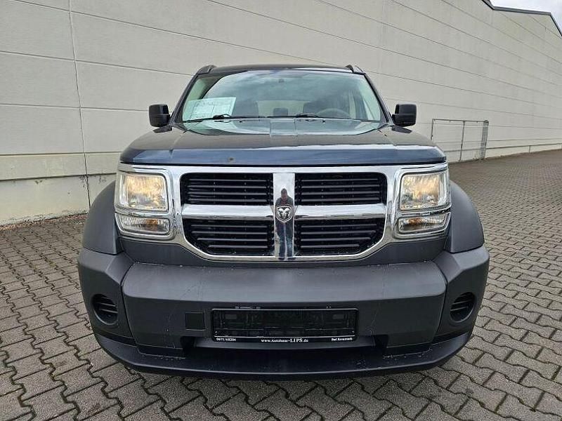 Gebraucht Dodge Nitro SE 177 PS (130 kW) 2011 Modern blue pearl coat SUV