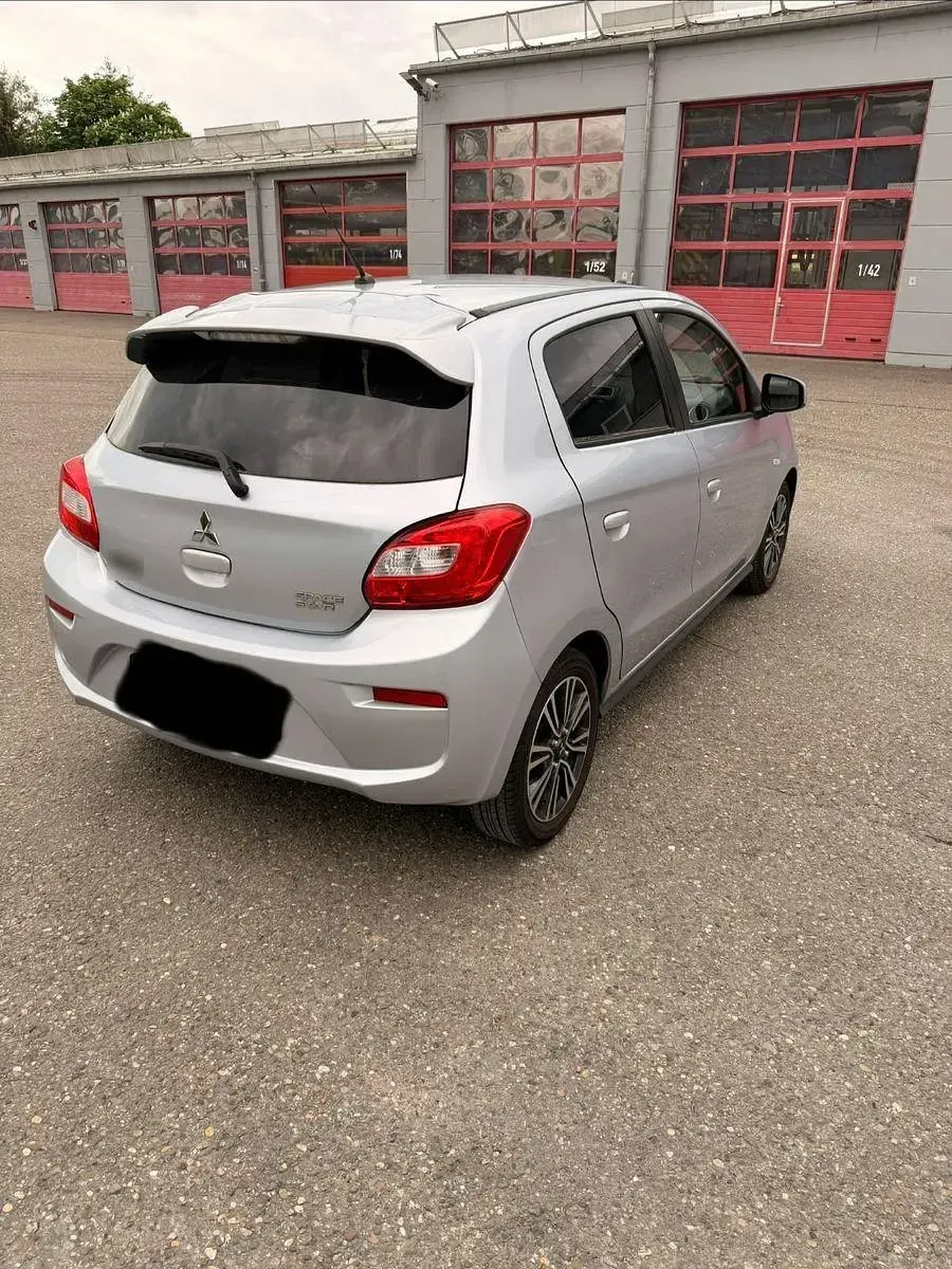 Gebraucht Mitsubishi Space Star Edition 80 PS (58 kW) 2018 Silber Kleinwagen