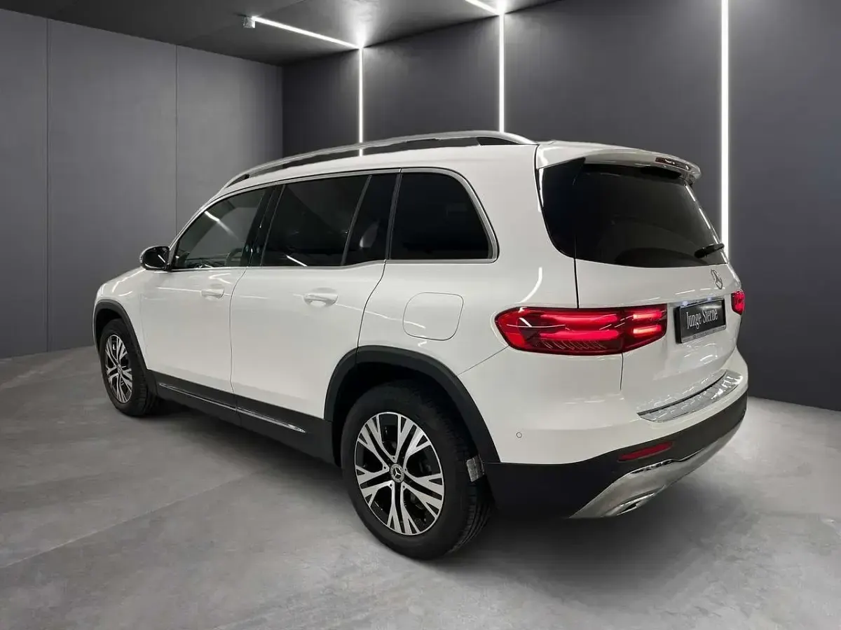 Gebraucht Mercedes GLB200 Progressive 163 PS (119 kW) 2025 Weiß SUV